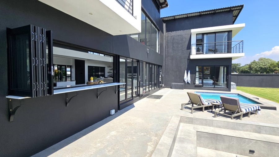 4 Bedroom Property for Sale in The Islands Estates North West